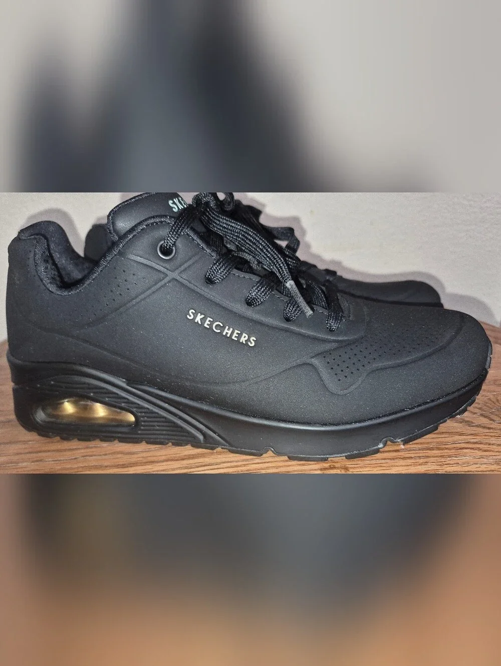 Women's Skechers Street Uno Stand on Air Sneaker Size 11
